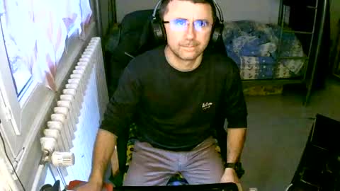 Snapshot of lokoum39 chatting on 24, 12, 2024 lokoum39 online show from 24, 12, 2024