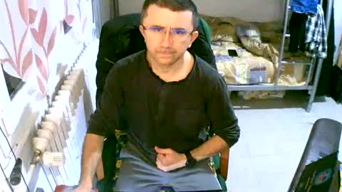 Snapshot of lokoum39 chatting on 3, 2, 2025 lokoum39 online show from 3, 2, 2025