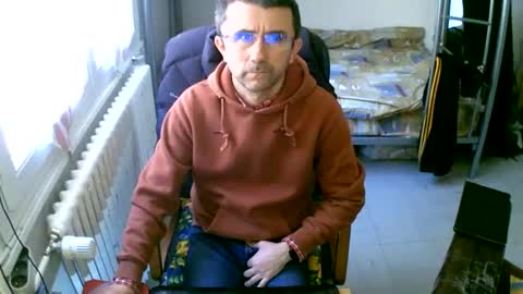 Snapshot of lokoum39 chatting on 4, 3, 2025 lokoum39 online show from 4, 3, 2025