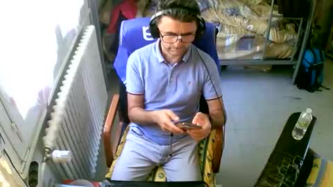 Snapshot of lokoum39 chatting on 19, 9, 2025 lokoum39 online show from 19, 9, 2025