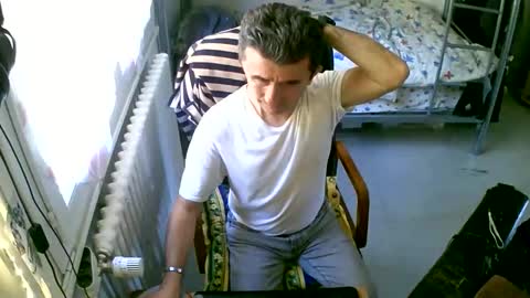 Snapshot of lokoum39 chatting on 28, 10, 2025 lokoum39 online show from 28, 10, 2025