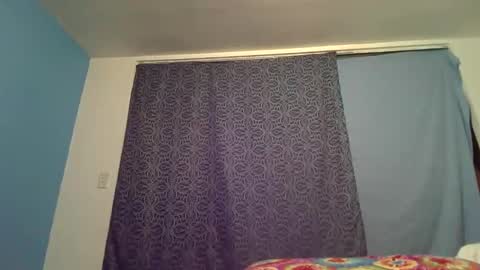 Snapshot of lola52990 chatting on 8, 11, 2025 Lola online show from 8, 11, 2025