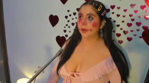 lola online show from 7, 2, 2026