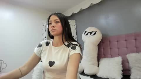 Snapshot of lola_cook chatting on 15, 10, 2025 Lola online show from 15, 10, 2025