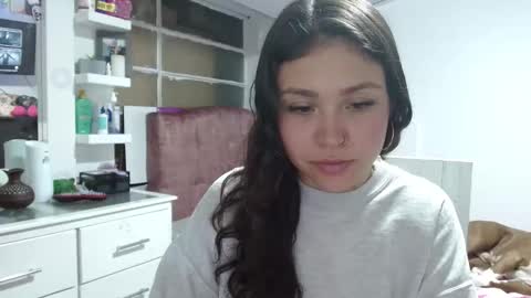 Snapshot of lola_cook chatting on 26, 10, 2025 Lola online show from 26, 10, 2025