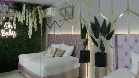 Snapshot of lola_saenz__ chatting on 27, 2, 2026 lola_saenz__ online show from 27, 2, 2026