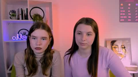 Lola online show from 4, 10, 2025