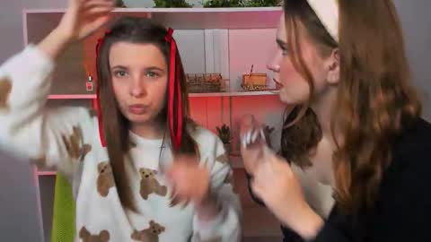 Lola online show from 24, 10, 2025