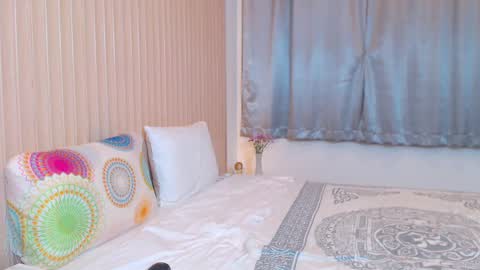 Snapshot of lolaaelita chatting on 18, 12, 2024 Lola online show from 18, 12, 2024