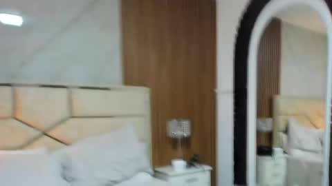 Lola Angel online show from 9, 5, 2026