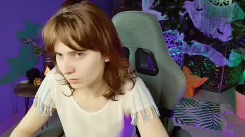 Snapshot of lolaasmus chatting on 1, 11, 2025 I consider myself the god Loki but life just calls me LOL online show from 1, 11, 2025