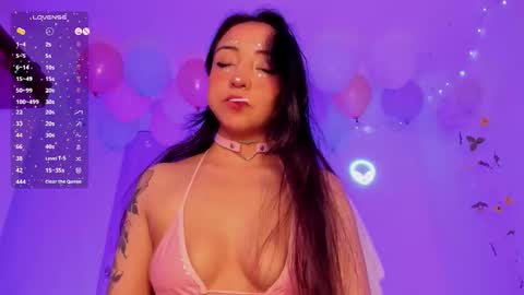 Snapshot of lolaberry_ chatting on 13, 11, 2025 Lola Berry online show from 13, 11, 2025