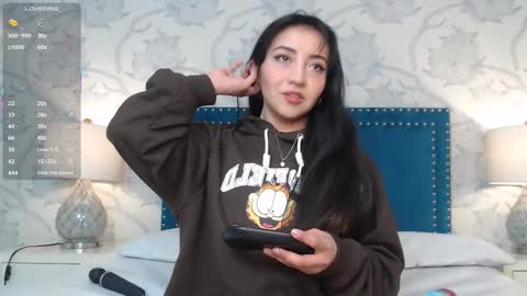 Snapshot of lolaberry_ chatting on 7, 1, 2026 Lola Berry online show from 7, 1, 2026