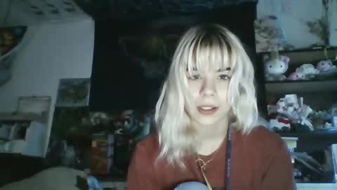 Lola Lixx online show from 6, 12, 2024