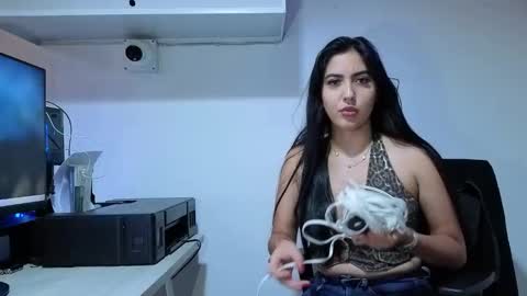 Snapshot of lolalola_12 chatting on 14, 10, 2025 lolalola_12 online show from 14, 10, 2025