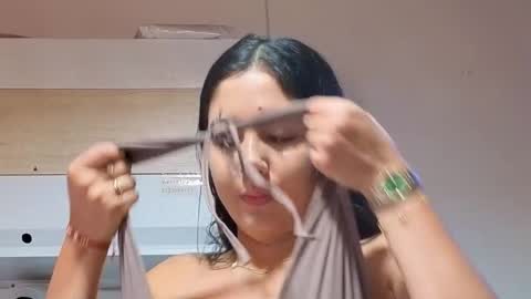 Snapshot of lolalola_12 chatting on 6, 11, 2025 lolalola_12 online show from 6, 11, 2025