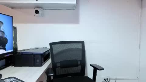 Snapshot of lolalola_12 chatting on 12, 11, 2025 lolalola_12 online show from 12, 11, 2025