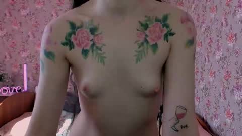 Snapshot of lolarozzie chatting on 2, 3, 2026 Lola Next stream January 6th at 0500am 30 minutes GMT online show from 2, 3, 2026