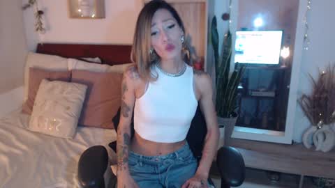 Dear tippers follow me on my new cb account lennarogers online show from 5, 1, 2025