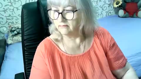 Snapshot of lolkaalyss chatting on 27, 1, 2025 LolkaAlyss online show from 27, 1, 2025