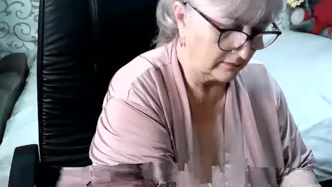 Snapshot of lolkaalyss chatting on 20, 2, 2025 LolkaAlyss online show from 20, 2, 2025
