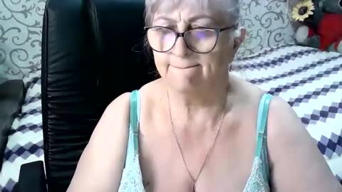 Snapshot of lolkaalyss chatting on 7, 3, 2025 LolkaAlyss online show from 7, 3, 2025