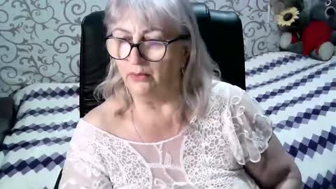 Snapshot of lolkaalyss chatting on 12, 3, 2025 LolkaAlyss online show from 12, 3, 2025