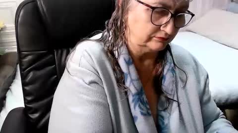LolkaAlyss online show from 2, 4, 2026