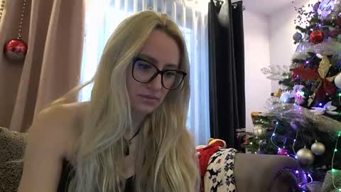 Lolly online show from 14, 12, 2025