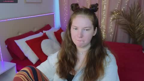 Mona online show from 11, 9, 2025