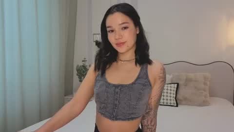 Snapshot of lolly_turner chatting on 17, 6, 2026 lolly_turner online show from 17, 6, 2026