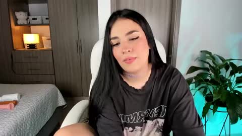 Sarah online show from 9, 1, 2025