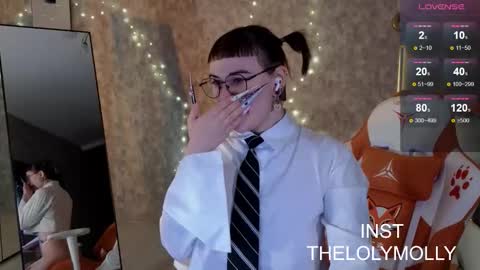 Molli online show from 17, 10, 2025