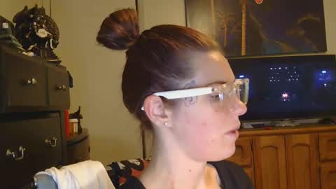 Snapshot of london_lovesss chatting on 27, 9, 2025 london lovesss online show from 27, 9, 2025