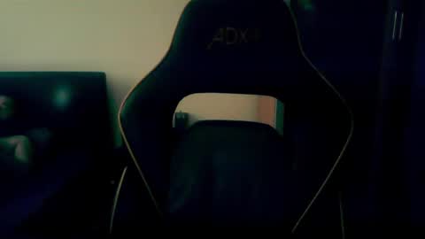 london_man1988 online show from 24, 1, 2025