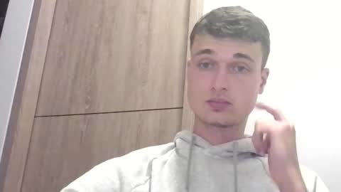 Snapshot of london_tomy chatting on 3, 11, 2025 london_tomy online show from 3, 11, 2025