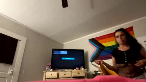 lonelymilfxoxo online show from 29, 6, 2026