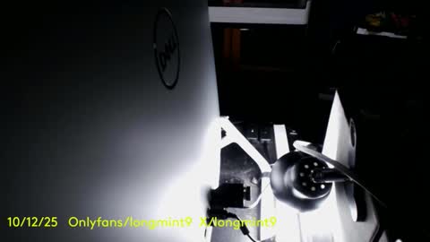 Snapshot of longmint96 chatting on 13, 10, 2025 Real twitterlongmint9 online show from 13, 10, 2025