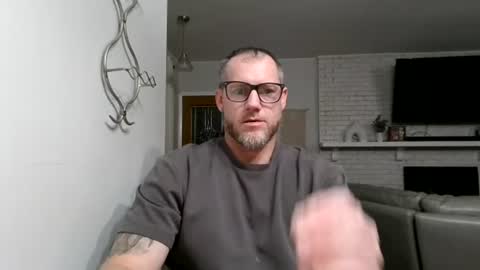 Snapshot of longstrokin8869 chatting on 11, 7, 2026 Bradsobad88 online show from 11, 7, 2026