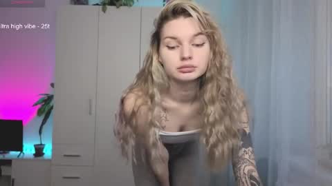 Luna online show from 4, 5, 2026