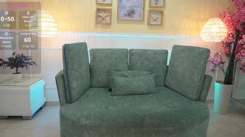 Loona Nyx online show from 9, 9, 2025