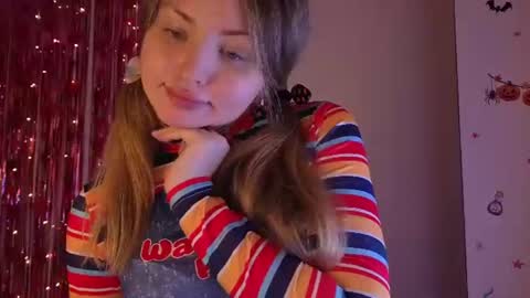 Lora online show from 11, 6, 2026