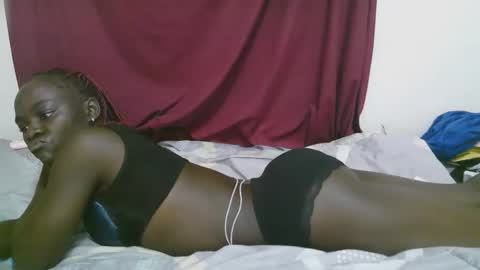 lora_amor online show from 18, 9, 2025