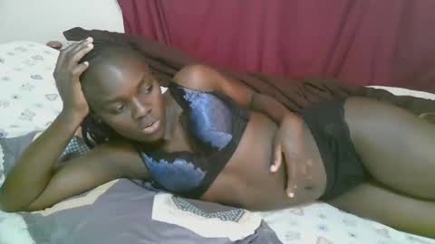 lora_amor online show from 21, 11, 2025