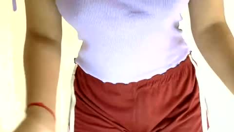 Snapshot of loraa_baby chatting on 8, 8, 2026 Loraa online show from 8, 8, 2026