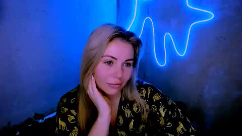 Lora online show from 12, 3, 2026