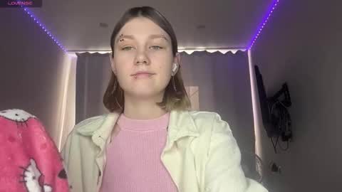 Lora online show from 12, 3, 2026