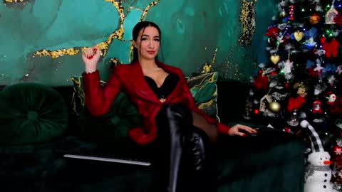 Snapshot of lorawarnner chatting on 10, 12, 2024 Miss online show from 10, 12, 2024