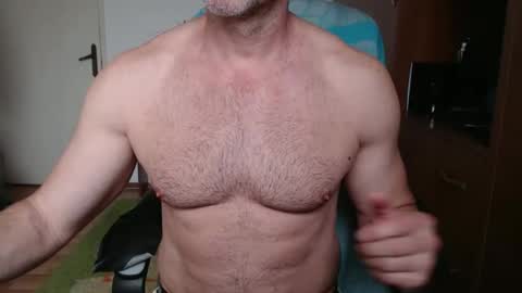 Snapshot of lordofyourdesires chatting on 28, 10, 2025  A online show from 28, 10, 2025