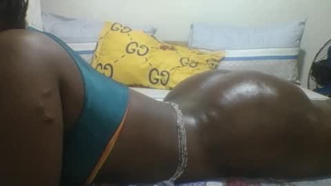 Snapshot of loreencutie chatting on 20, 10, 2025 loreen online show from 20, 10, 2025